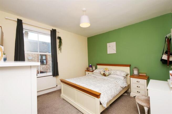 2 bed Terraced for sale Image 12