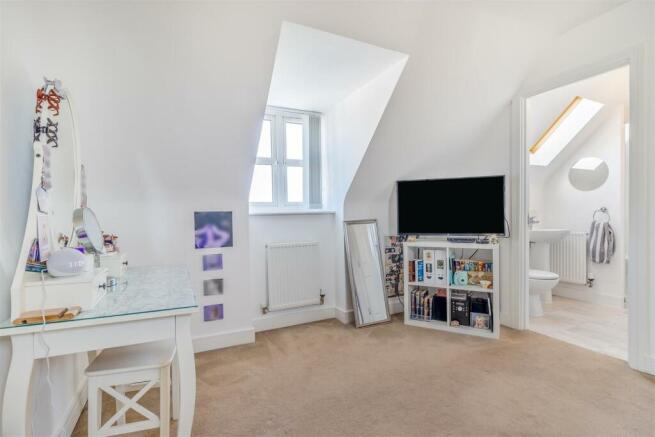 8571786-interior02.jpg