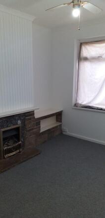 2 bed Terraced to rent Image 7