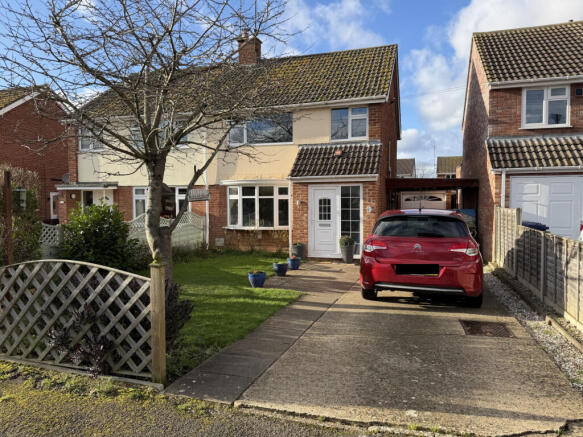 3 Bedroom Extended Semi Detached for Sale