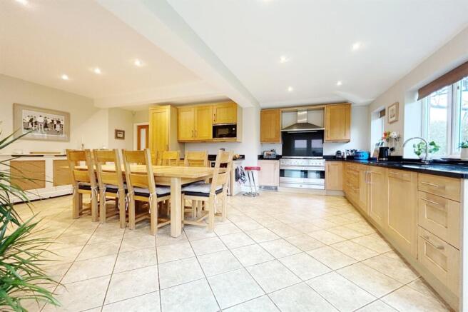 Kitchen Diner