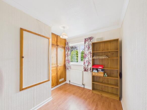3 bed Terraced for sale Image 10