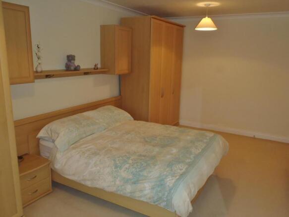 bed1.JPG