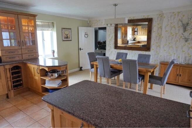 Kitchen/dining Room