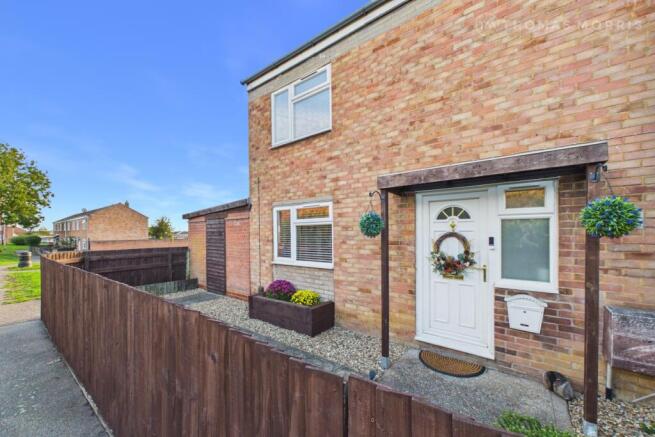 2-bed terraced on Surrey Road, Huntingdon, Cambridgeshire, PE29, £210,000