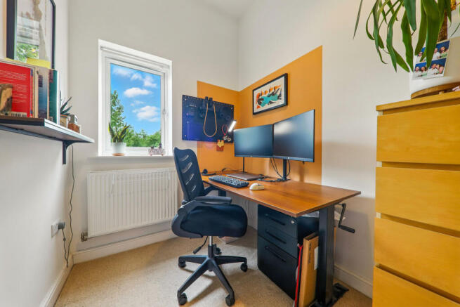 3 bed Town House for sale Image 12