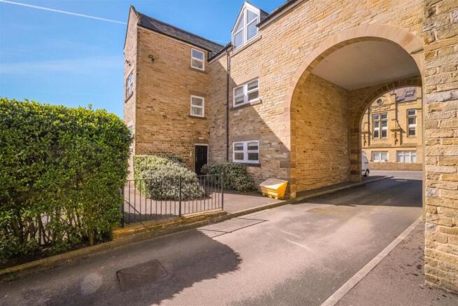 1 bed Apartment for sale Image 8
