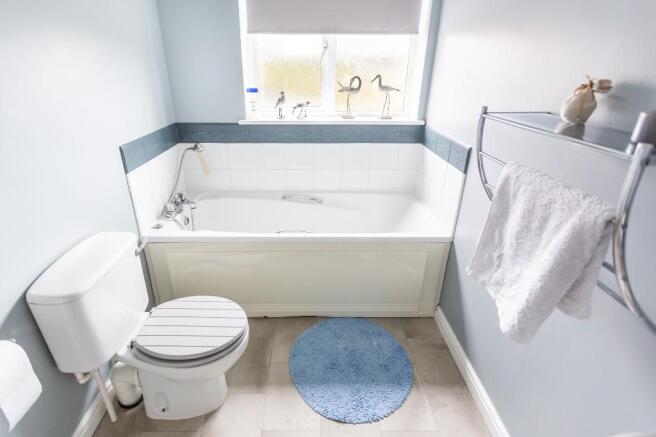 Family Bathroom 