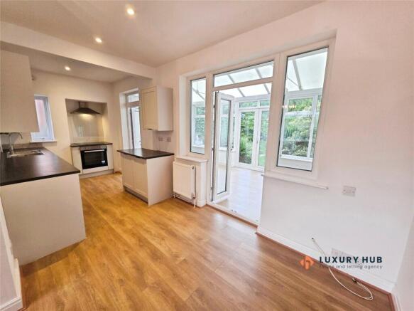 Kitchen / Dining