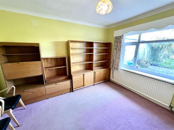 BEDROOM 4