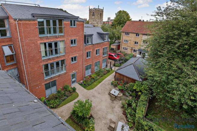 2 bed Apartment for sale Image 11