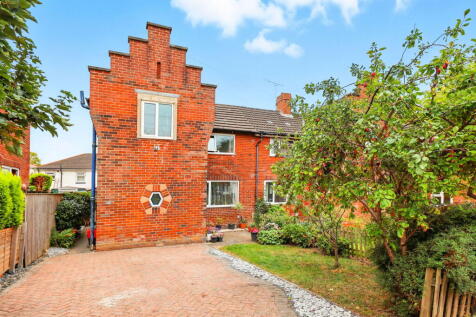 King Edward Crescent, Leeds, LS18 4BE