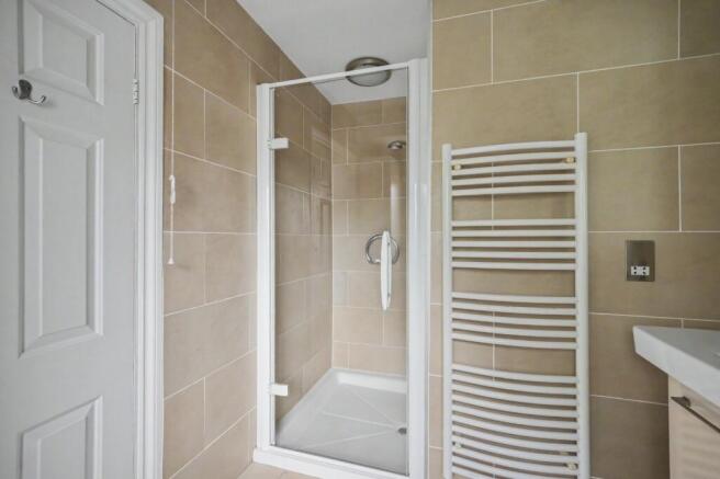 3 bed Apartment for sale Image 10