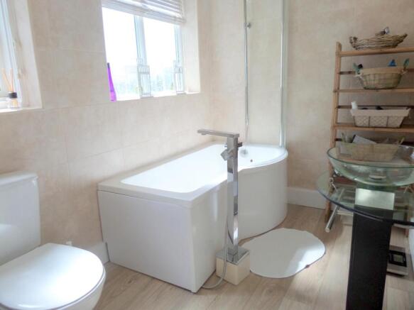 58 Bryniau Road 015.