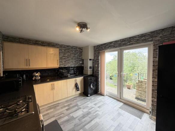 3 bed House for sale Image 7