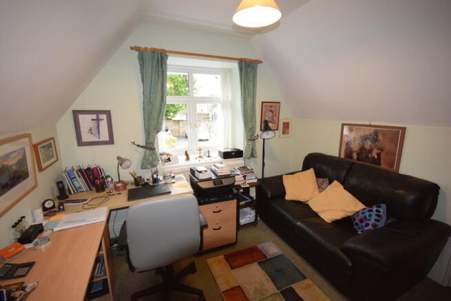 BEDROOM 1/OFFICE 