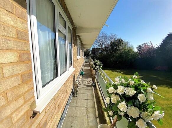 6 The Croft - Balcony2.jpg