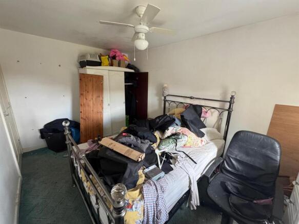 3 bed Semi-Detached for sale Image 12