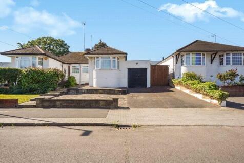 Connaught Avenue, East Barnet, Barnet, EN4