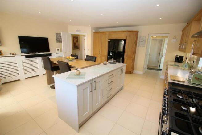Kitchen/Breakfast Room