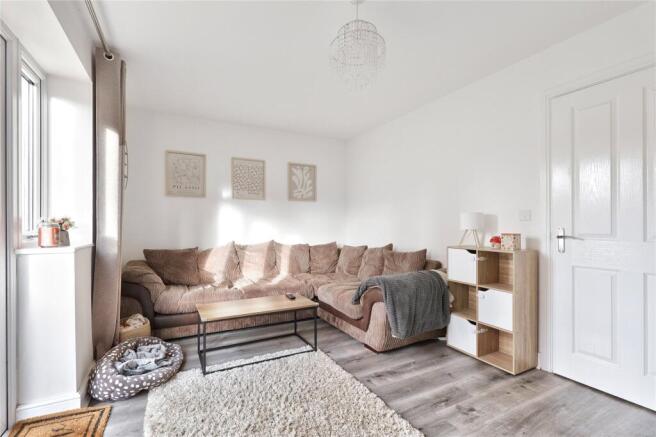 3 bed Semi-Detached for sale Image 9