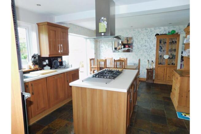 Kitchen / Breakfast