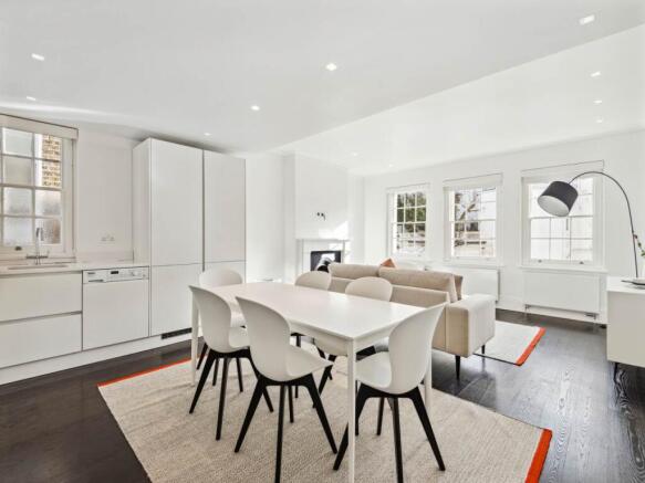 Flat 10, 38 Holland