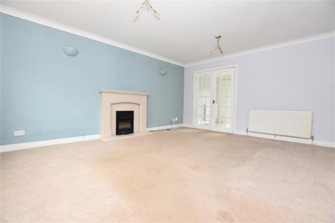 4 bed Detached for sale Image 12