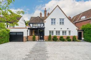 3 Inglesbey, The Bishops Avenue, East Finchley, London N2 0AP