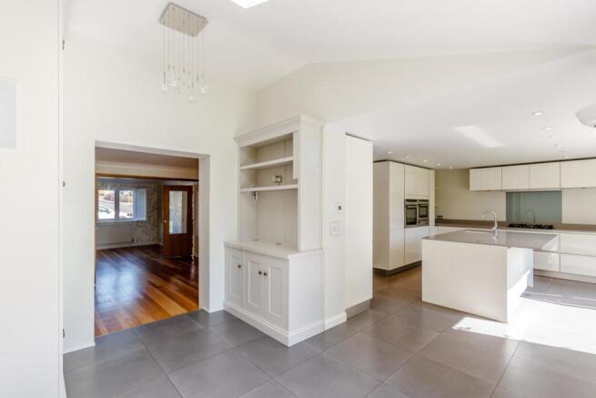 8398088-interior03-800.jpg