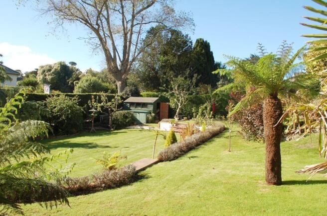 Side garden