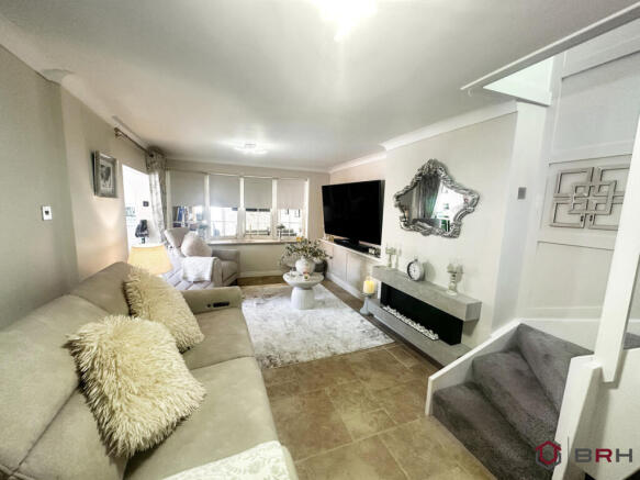 3 bed Bungalow for sale Image 4