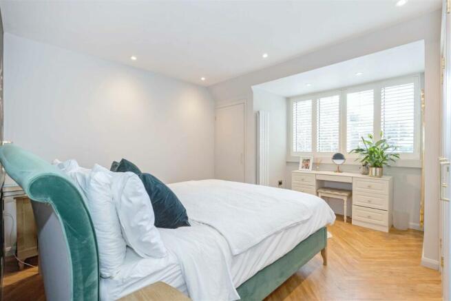 For Sale by Aspire Residential - Offington Lane
