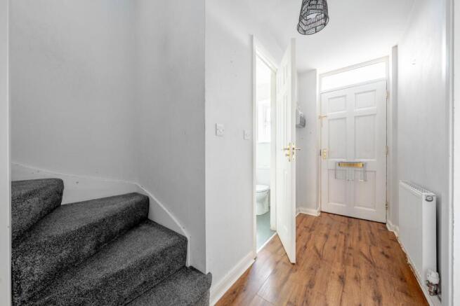 3 bed Town House for sale Image 5