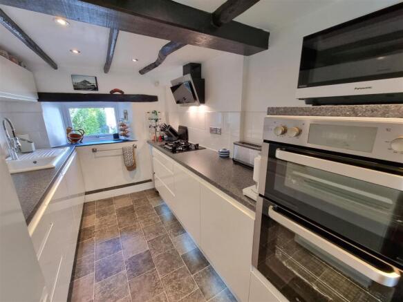 Kitchen.jpg