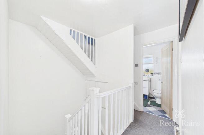3 bed Semi-Detached for sale Image 10