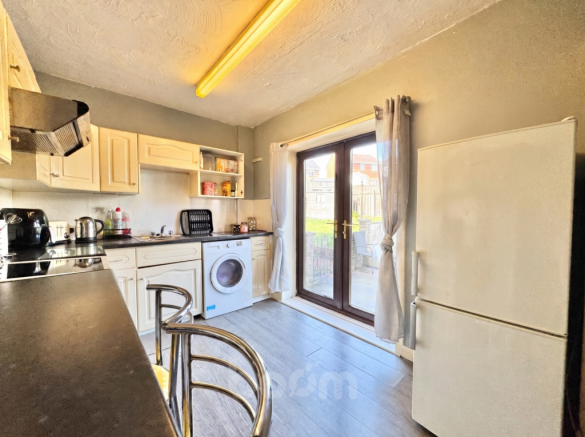 Reid Avenue, Dalry kitchen