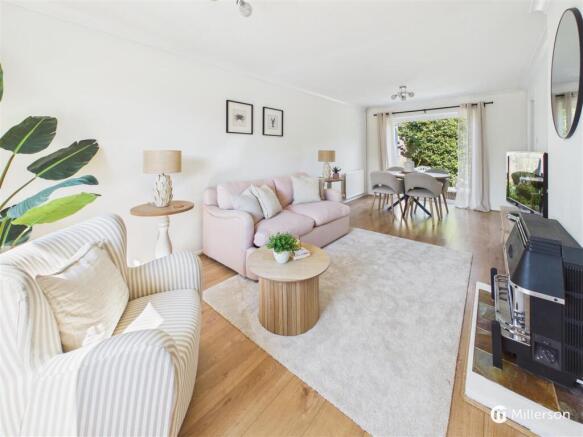 LIVING ROOM/DINING ROOM