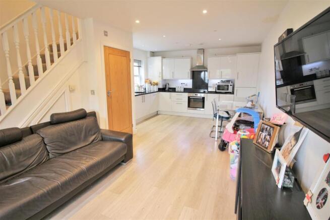 Lifestyle Room.jpg