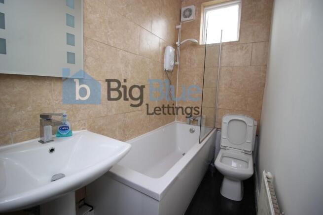 5 bed Terraced to rent Image 8