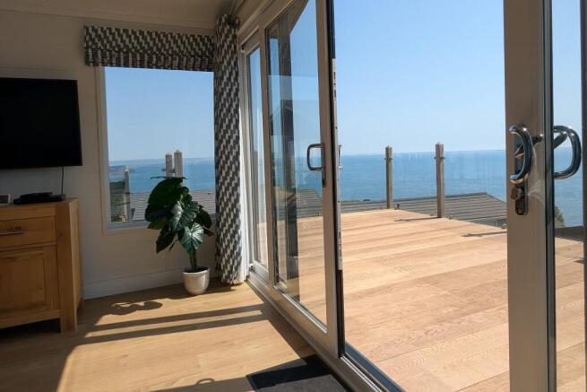 15 West Bay Drive, Coast View Holiday Park, Shaldon, Devon, TQ14 0BG photo 4