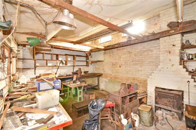 Workshop/Outbuildings