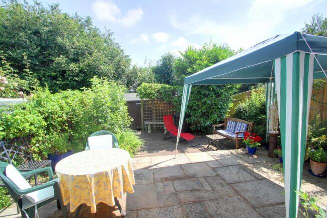 garden 1.jpg