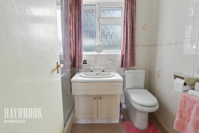 2 bed Detached Bungalow for sale Image 8