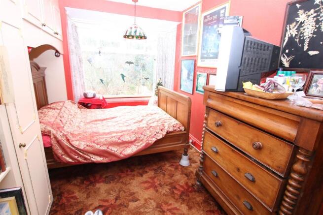 BEDROOM 2.JPG