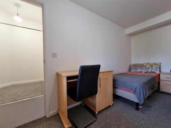 Bedroom 2a - Copy.jpg