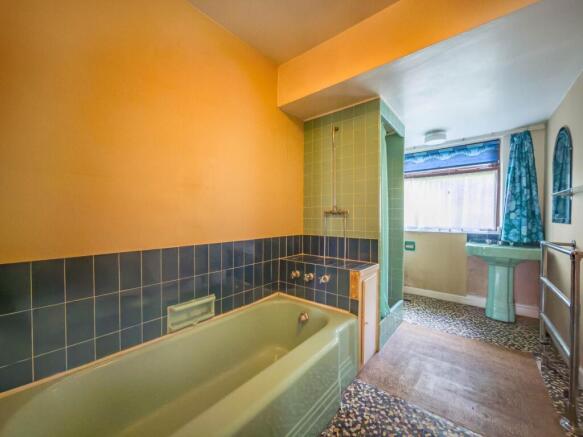 2 bed Detached Bungalow for sale Image 11