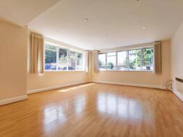 6, Mercury House, Heathcroft, London W5 3BF