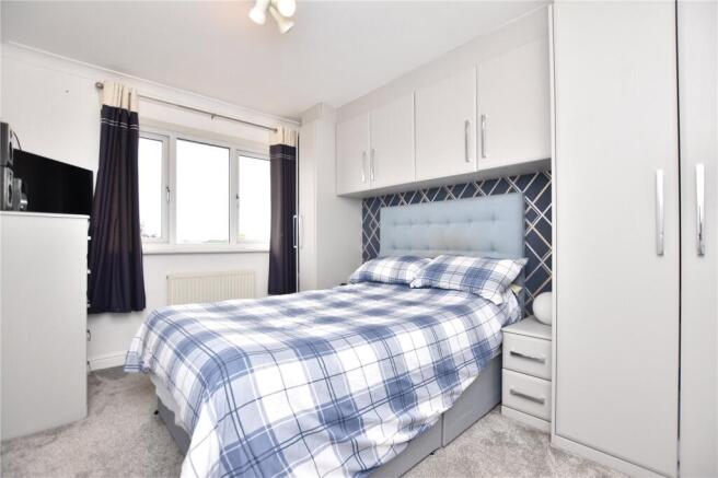 4 bed Detached for sale Image 8