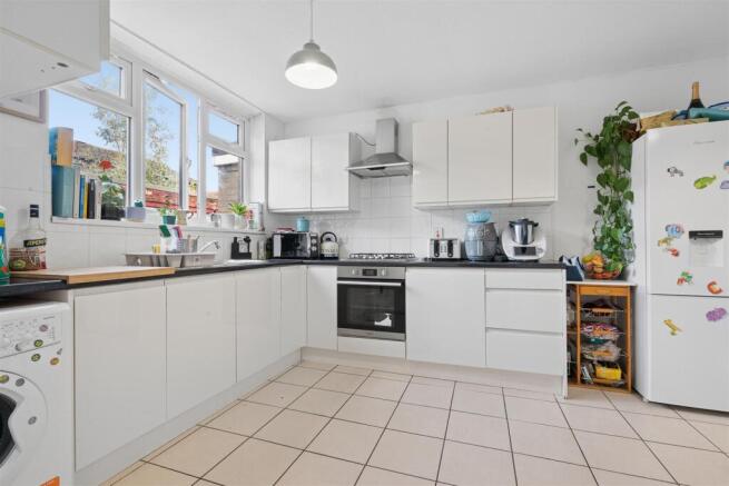 3 Foss Road, London SW17 kitchen 1.jpg